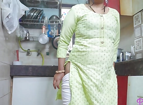 Kitchen sex-naked while doing photoshoot in kitchen, fucked her pussy.