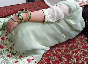 Stepbrother went to his married stepsister's room to fuck her
