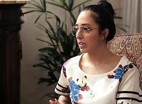 Patient with gigantic penis needs heart therapistand ends up getting a pleasure lesson with Lis del Castilho + Atlas